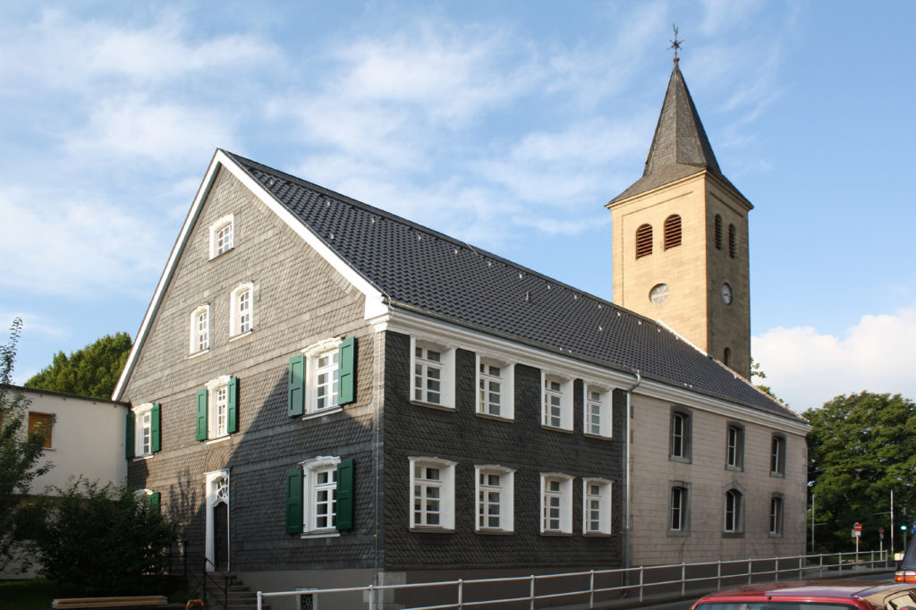 Sanierung Wohn- und Kirchengebäude 0