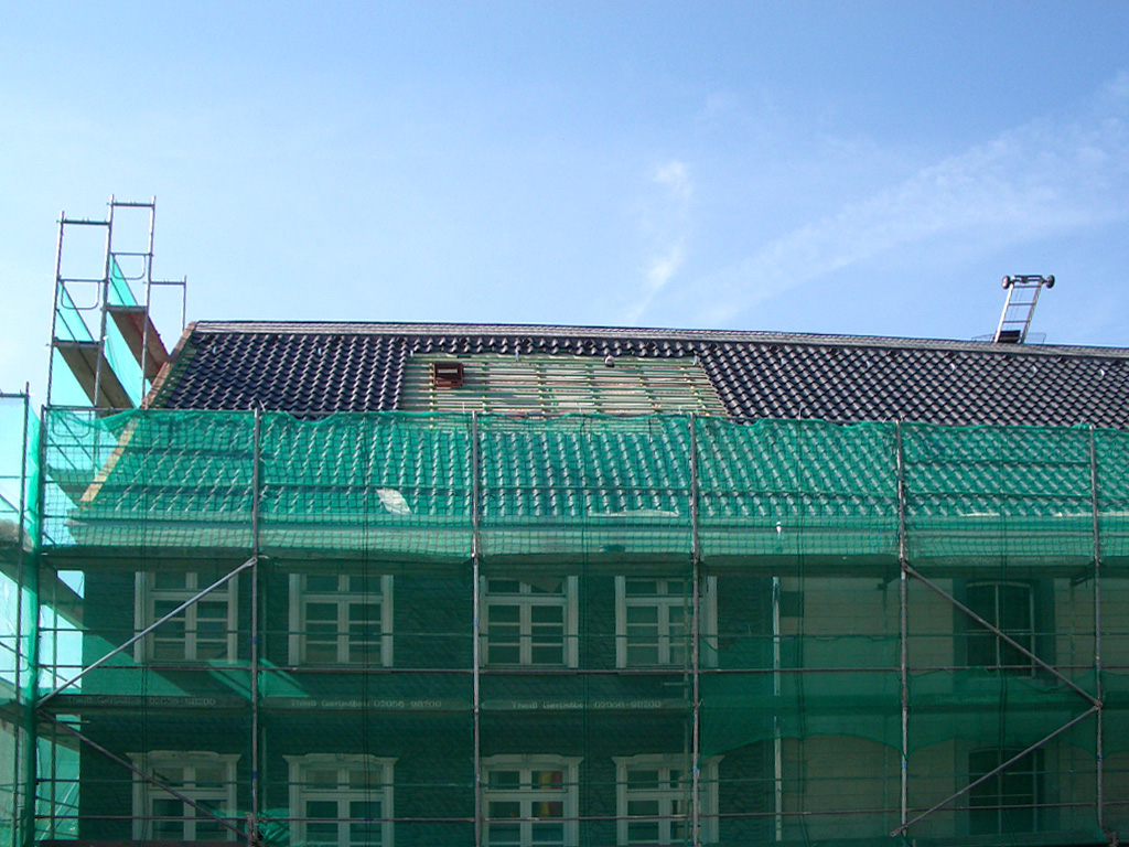 Sanierung Wohn- und Kirchengebäude 1